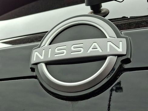 Certified 2025 Nissan Pathfinder SV image 30