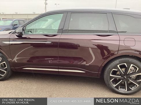 Used 2024 Lincoln Nautilus Reserve w/ Equipment Group 203A image 9