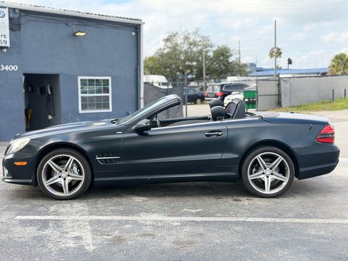 Used 2011 Mercedes-Benz SL 550 image 13