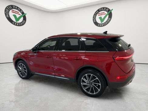 Used 2023 Lincoln Corsair AWD w/ Equipment Group 101A image 3