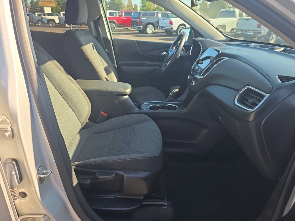 Used 2022 Chevrolet Equinox LT AWD/4WD image 25