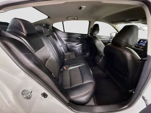Used 2023 Nissan Altima 2.5 SR FWD image 27