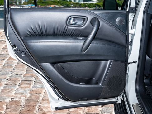 Used 2023 Nissan Armada SL w/ Midnight Edition Package image 13