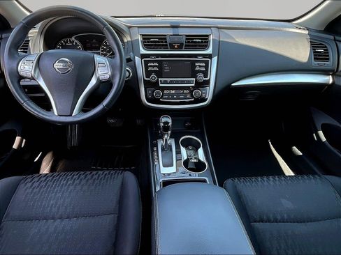 Used 2018 Nissan Altima 2.5 SV FWD image 7