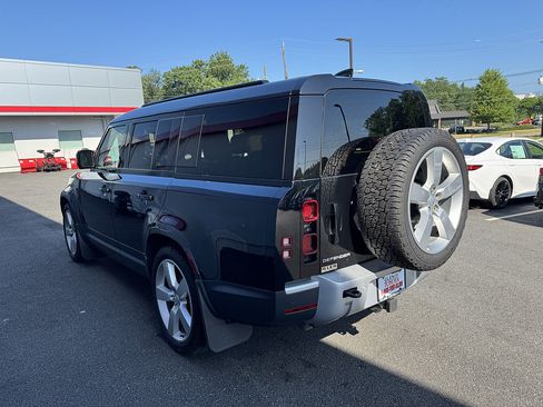 Used 2024 Land Rover Defender 130 S AWD/4WD image 7