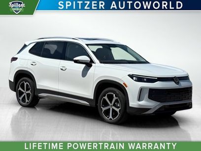 New 2025 Volkswagen Tiguan SE