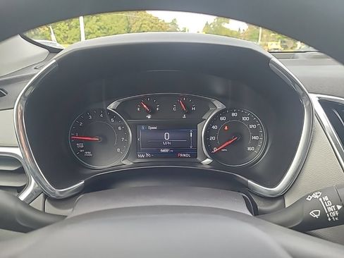 Used 2023 Chevrolet Equinox LT AWD/4WD image 21
