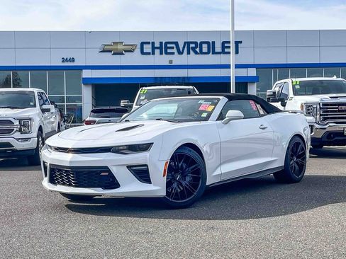 Used 2018 Chevrolet Camaro SS w/ LPO, Ground Effects Package image 1