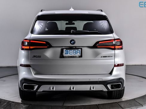 Used 2023 BMW X5 xDrive45e w/ Executive Package image 5