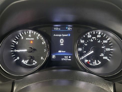 Used 2018 Nissan Rogue SV w/ Sun & Sound Touring Package image 19