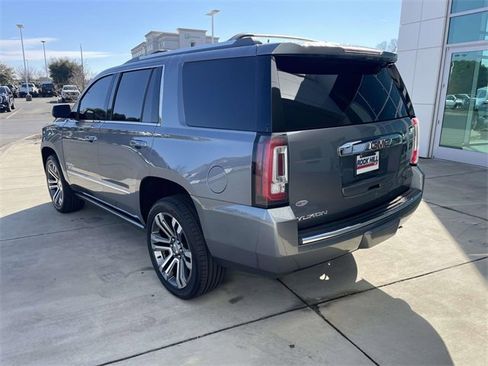 Used 2018 GMC Yukon Denali w/ Denali Ultimate Package image 9