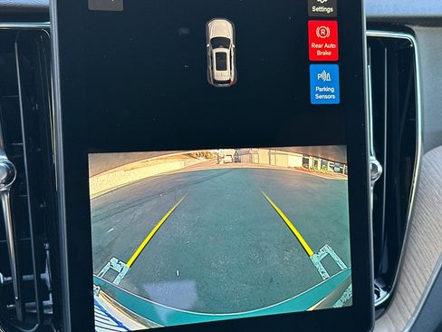 New 2026 Volvo XC60 B5 Core image 17