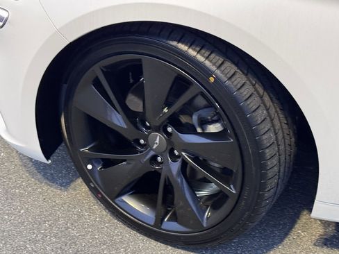 Used 2023 Genesis G70 2.0T w/ Sport Prestige Package image 37