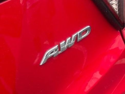 Used 2017 Honda HR-V LX image 3