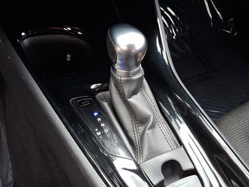 Used 2019 Toyota C-HR XLE image 14