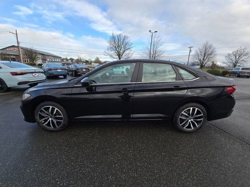 New 2026 Volkswagen Jetta SE image 6