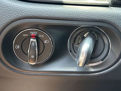 New 2025 Porsche Macan image 26