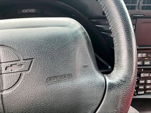 Used 1996 Chevrolet Corvette Convertible RWD image 24