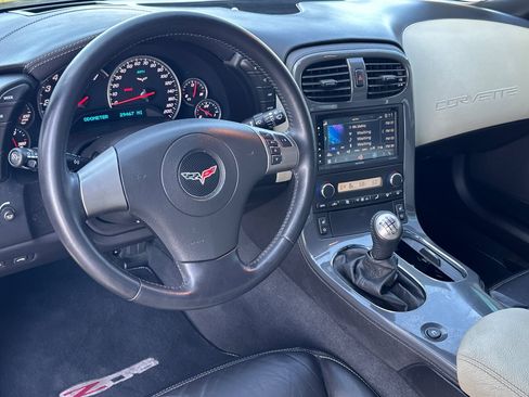 Used 2008 Chevrolet Corvette Z06 w/ Preferred Equipment Group RWD image 12
