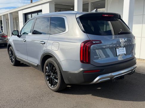 Used 2022 Kia Telluride SX w/ SX Prestige Package AWD/4WD image 3
