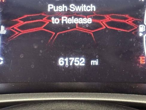 Used 2019 Jeep Compass Limited AWD/4WD image 37
