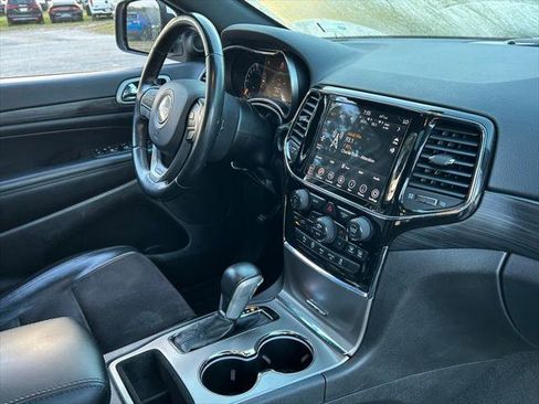 Certified 2021 Jeep Grand Cherokee Laredo X image 34