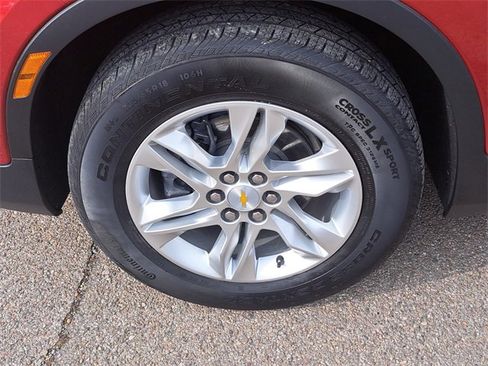Used 2022 Chevrolet Blazer LT image 9