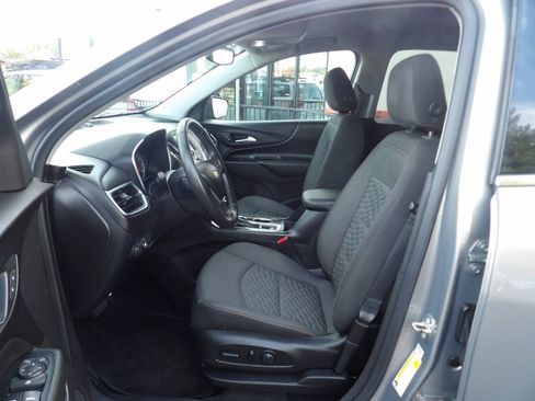 Used 2018 Chevrolet Equinox LT FWD image 8