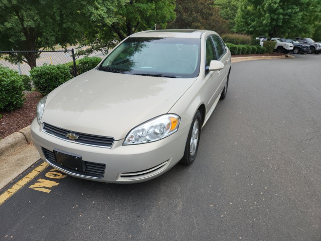 Used 2009 Chevrolet Impala LT w/ Luxury Edition Package FWD image 1