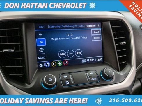 Used 2023 GMC Acadia SLE w/ Driver Convenience Package image 10