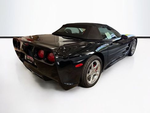 Used 2001 Chevrolet Corvette Convertible w/ Preferred Equipment Group2 RWD image 6