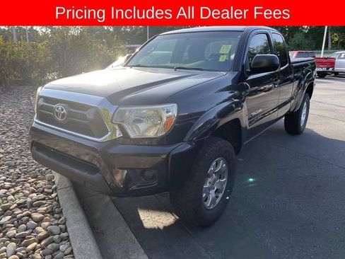 Used 2014 Toyota Tacoma PreRunner w/ SR5 Package RWD image 1