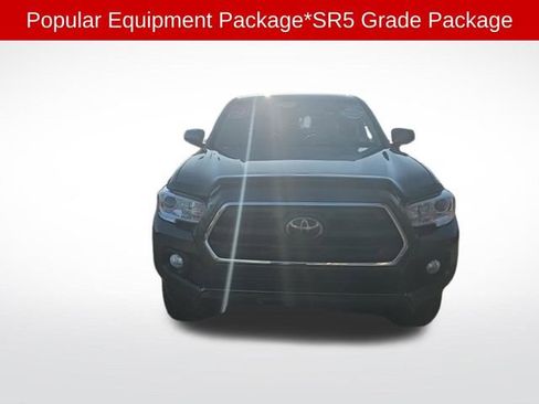 Used 2019 Toyota Tacoma SR5 AWD/4WD image 2