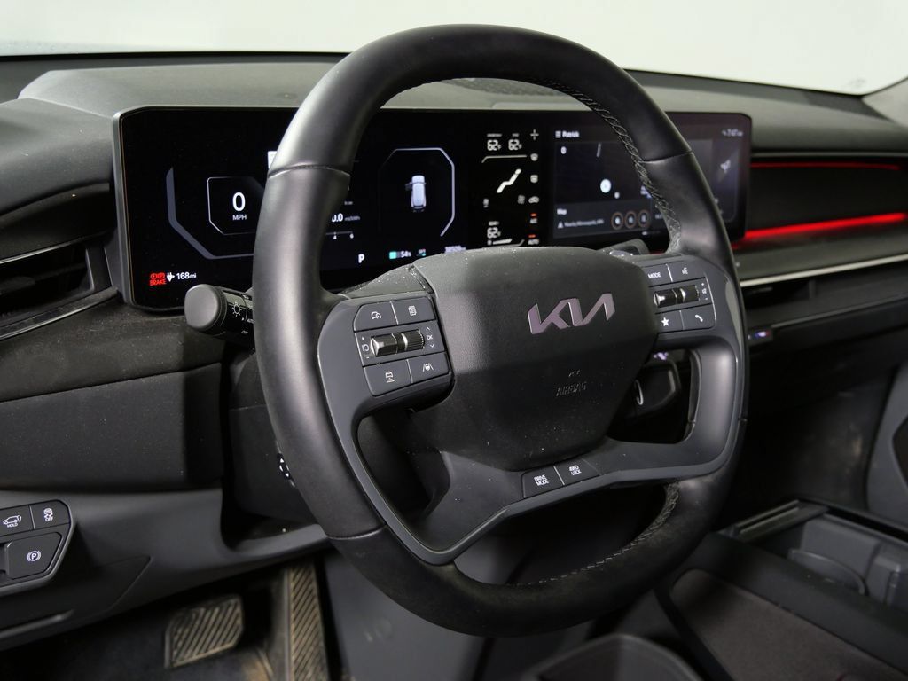 Used 2024 Kia EV9 Land AWD/4WD image 12