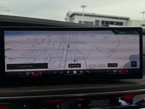 Certified 2023 BMW 760i xDrive w/ Executive Package image 37