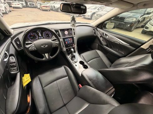 Used 2017 INFINITI Q50 2.0t w/ Moonroof Package image 27