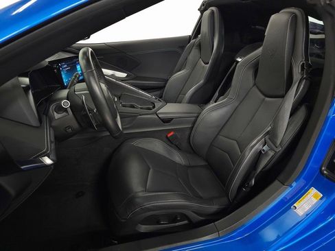 Used 2024 Chevrolet Corvette Stingray Coupe w/ Z51 Performance Package image 19