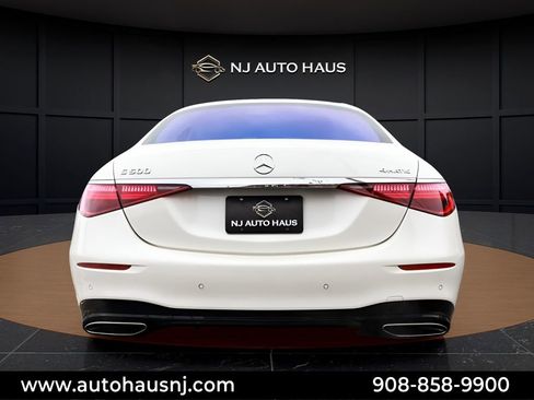 Used 2022 Mercedes-Benz S 500 4MATIC w/ AMG Line Package image 9