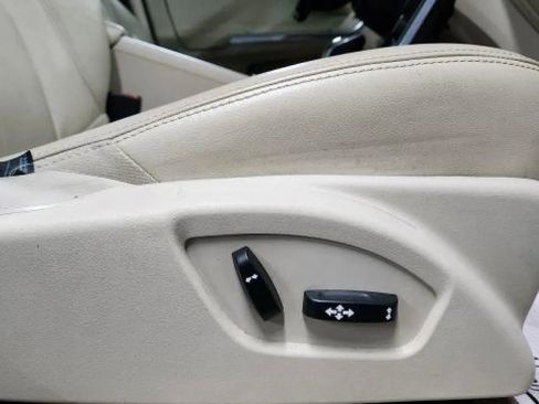 Used 2015 Volvo XC60 T6 Premier Plus image 19