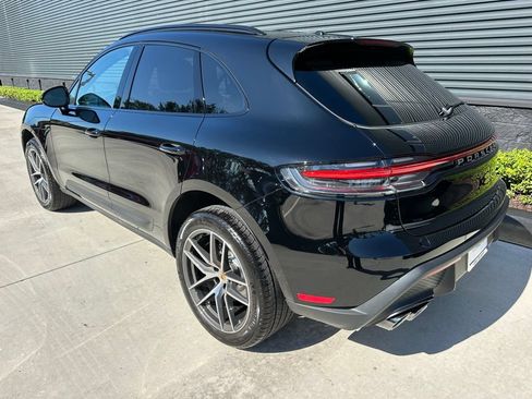 Used 2026 Porsche Macan AWD/4WD image 3