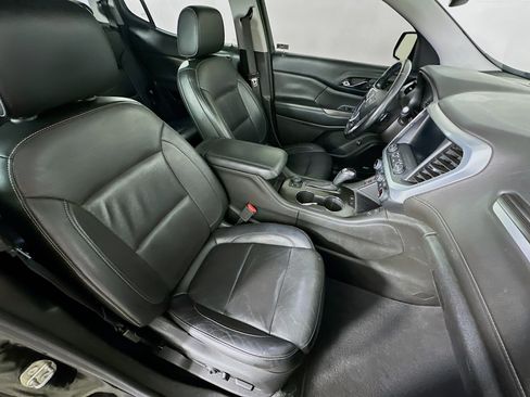 Used 2018 GMC Acadia SLT w/ LPO, Cargo Package FWD image 32