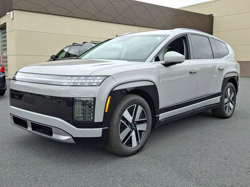 New 2026 Hyundai Ioniq 9 SEL image 3