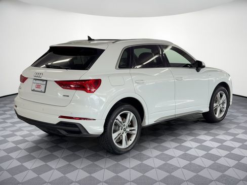 Used 2024 Audi Q3 2.0T Premium AWD/4WD image 9