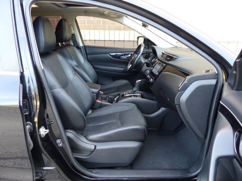 Used 2018 Nissan Rogue Sport SL w/ SL Premium Package AWD/4WD image 38
