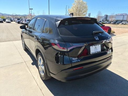 Certified 2024 Honda HR-V LX image 3