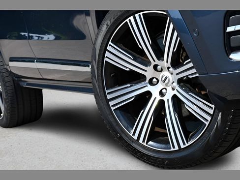 Certified 2023 Volvo XC90 B6 Ultimate w/ Protection Package Premier AWD/4WD image 11