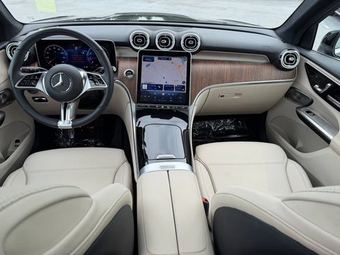 Used 2026 Mercedes-Benz GLC 300 4MATIC image 18