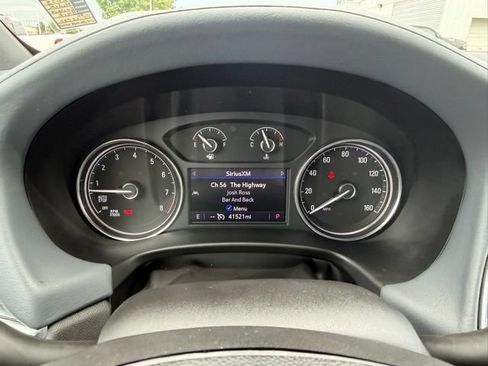 Used 2023 Buick Enclave Essence FWD image 23