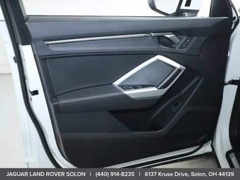 Used 2025 Audi Q3 2.0T Premium AWD/4WD image 32