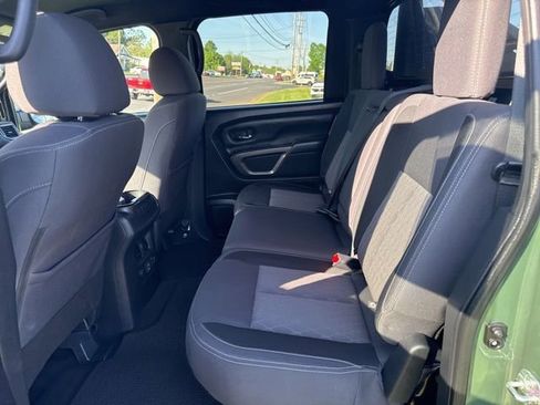 Used 2024 Nissan Titan SV w/ SV Bronze Edition Package image 17